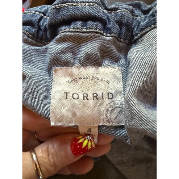Torrid Denim Classic Jean Jacket Coat Womens Plus Size 4 4X 26/28 - Picture 5 of 5